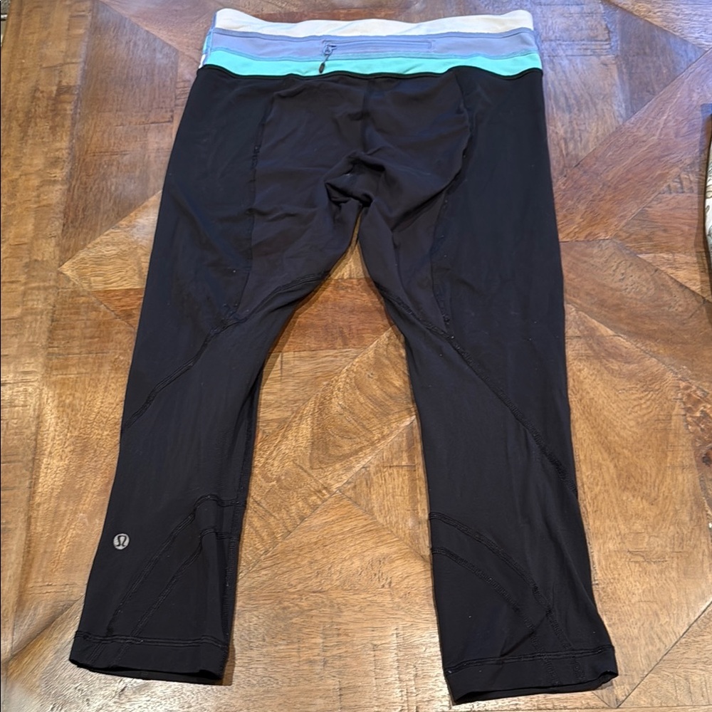 Lululemon Athletica Black Leggings with Blue and White Waistband - Picture 4 of 5